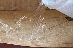 城西漏水维修 免砸砖防水材料该如何施工